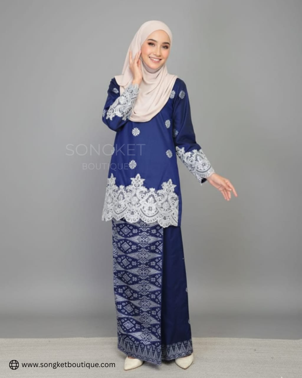 Songket Tenunan Premium – Kurung Moden Stitched Set (Royal Blue Silver Exclusive)