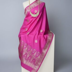 Songket Tenun Premium – Pink Fuchsia Silver (4.25m) Motif Bunga Tabur Eksklusif